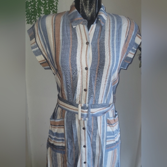 Monteau belted vertical striped dress M - Picture 2 of 8
